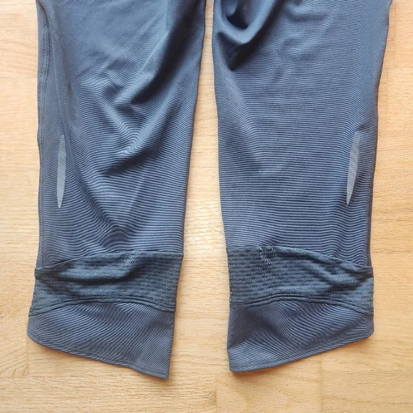 NWT Under Armour Capri - Picture 7 of 15